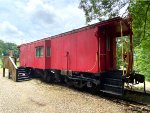 NKP 422 Caboose